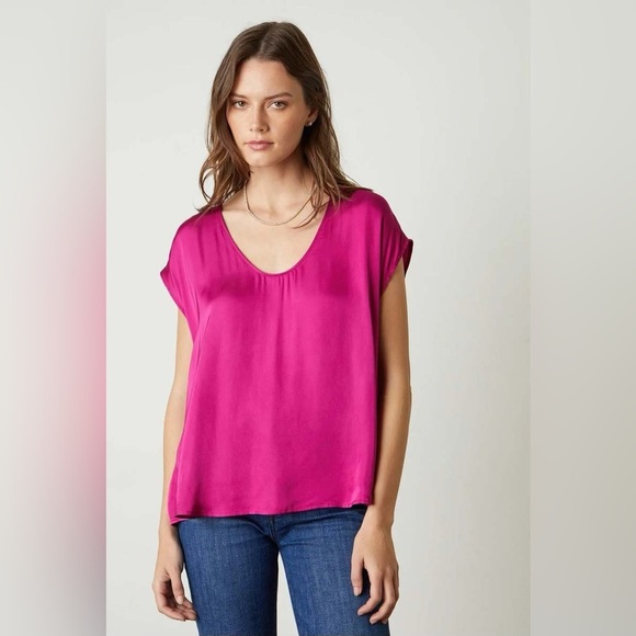 Velvet by Graham & Spencer Kali Scoop Neck Top in Raspberry - Picture 3 of 10